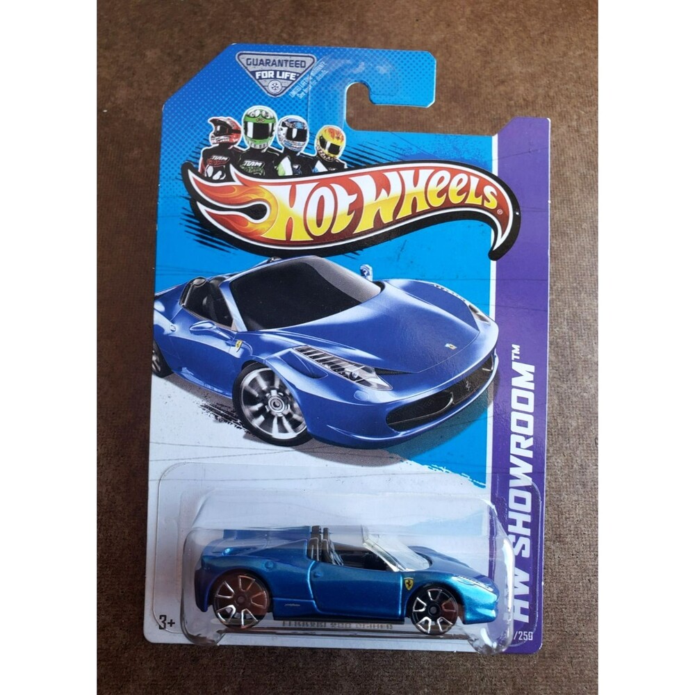 2013 Hot Wheel FERRARI 458 SPIDER 151 BLUE HW SHOWROOM ASPHALT ASSAULT Trapezoid